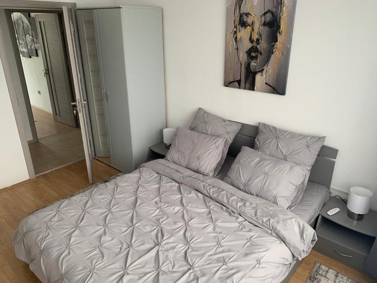 Victoriei Boulevard Private Apartment براشوف المظهر الخارجي الصورة